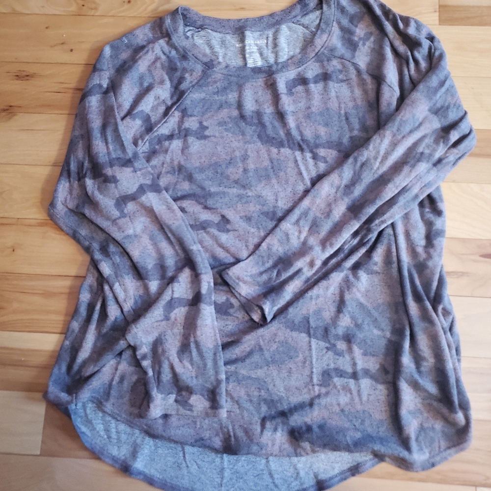 AE Camo light pink and grey Plush and Sexy T